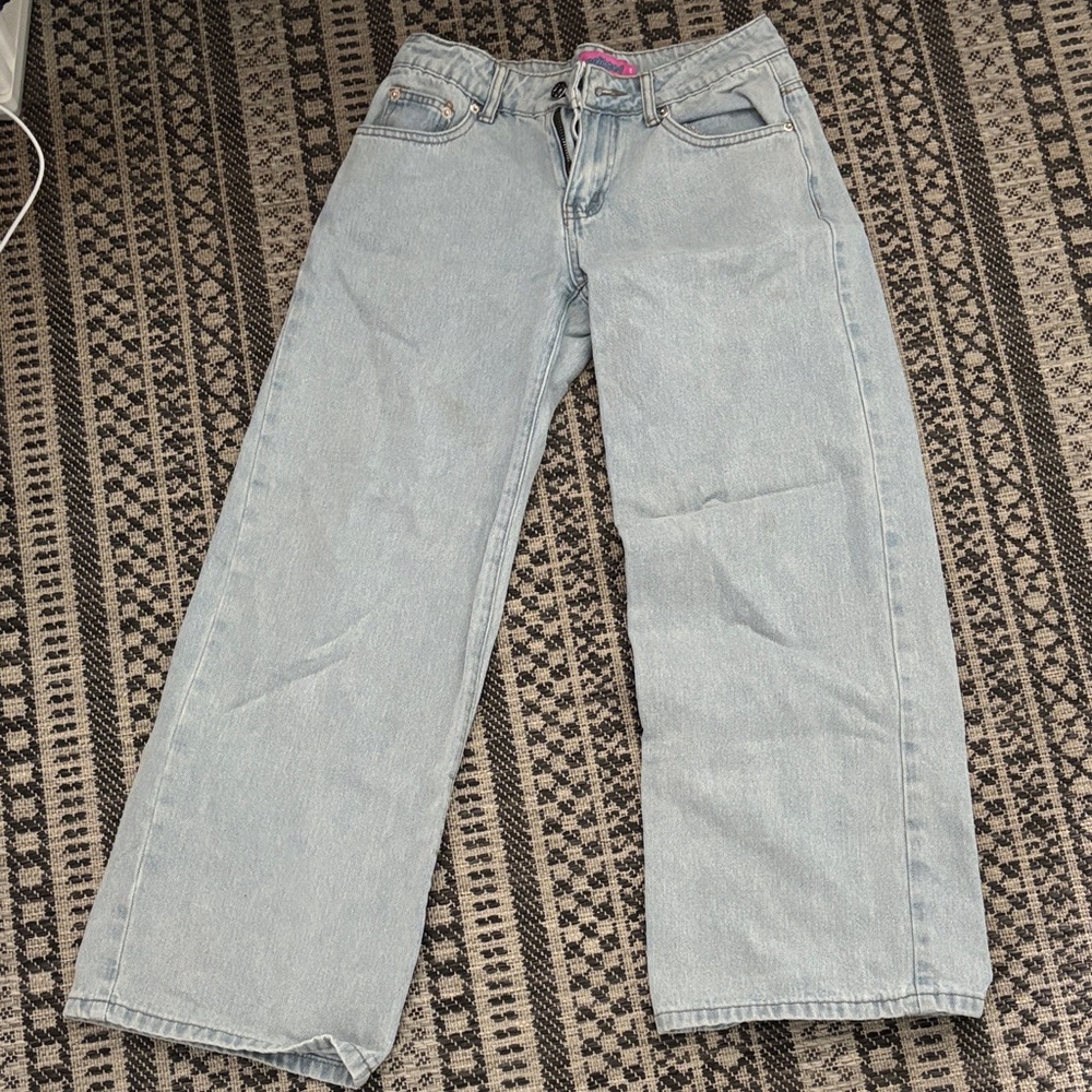 edikted Light Blue Jeans